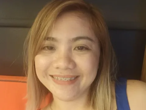 Tener un chat en directo con la modelo cámara web Amazingcherry