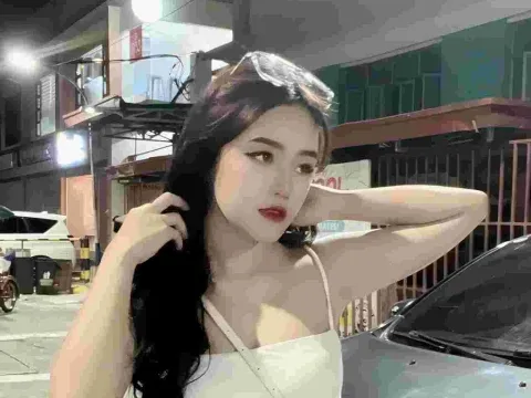 jasmine cam model AngelaLure