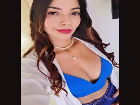 live sex chat model BellaColin