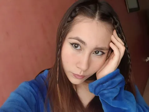 teen webcam model CarlaLisbonne