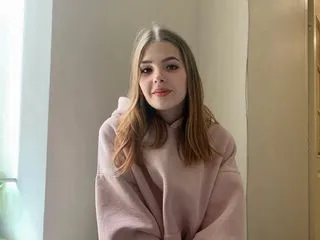 video live sex cam model CarolineMilers