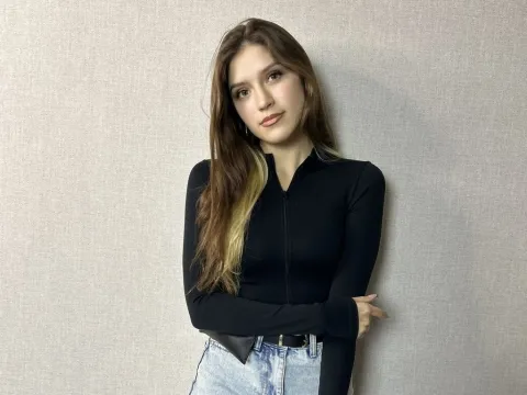 video live sex cam model CarolynEllis