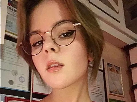 sex webcam model ChloeMoore
