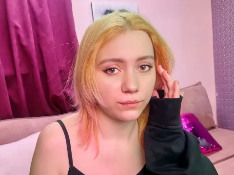 live sex chat model DaenerysHill