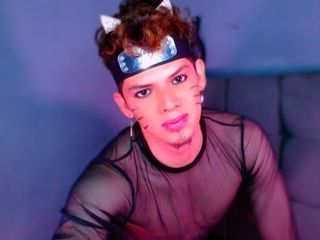 Adult Cam Model DavidlaClay wants to meet you in Live Chat!