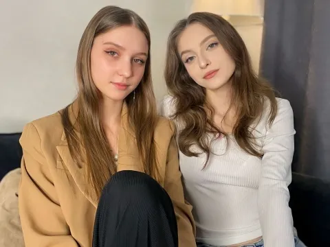teen webcam model DevonaAndDawn