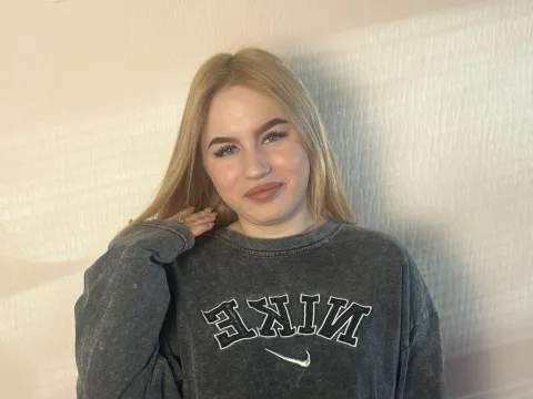 teen webcam model DorisAckerman