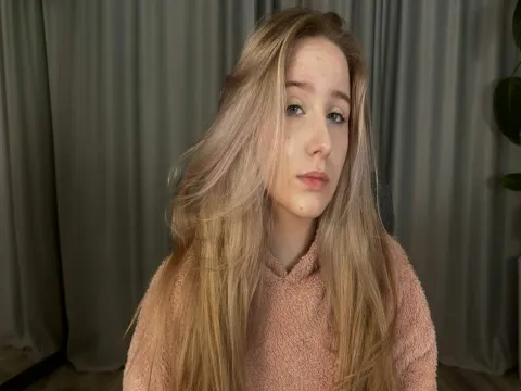 sexy webcam chat model ElishMur