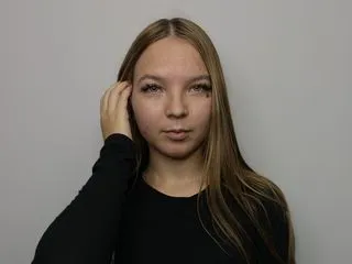 teen webcam model ElvaHaddock