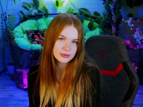 live webcam chat model EmiliaWalenter