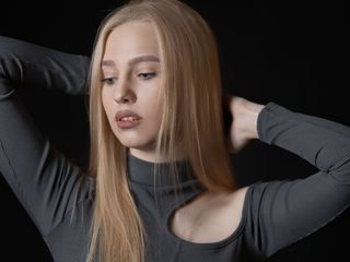 pussy webcam model EmilyBoland