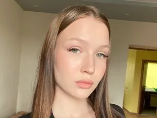 teen webcam model EmilyMool