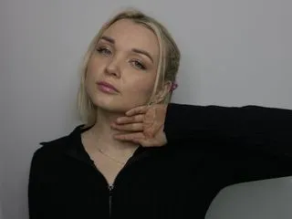 modelo de pussy licking GaynaFitt