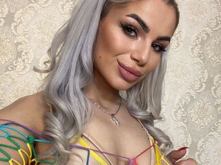 live online sex model IrissBela