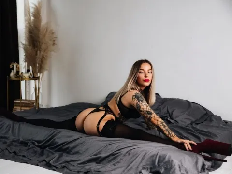webcam sex model JuliaWalkers