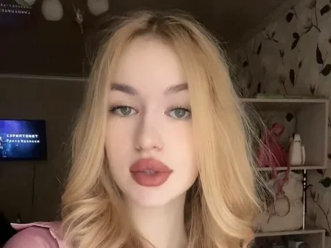 porn video chat model KateeMartin