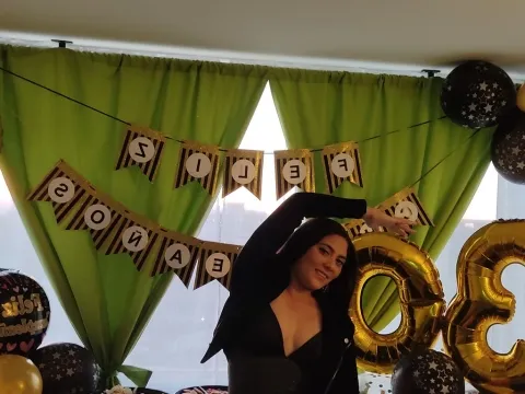 cam com live sex model KatieMazon
