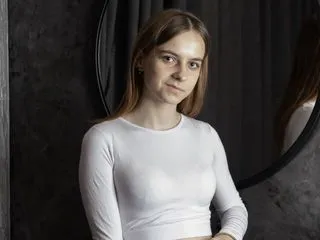 naked webcam chat model KattieHosk