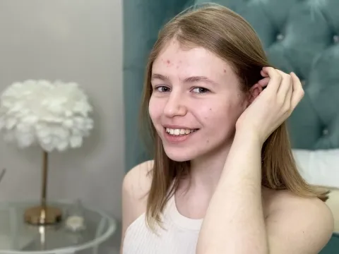 webcam stream model KatyaAttal