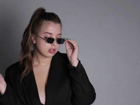 live oral sex model KimmyGi