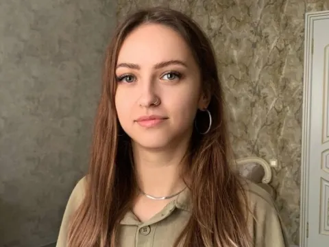 video live chat model KristenRiver