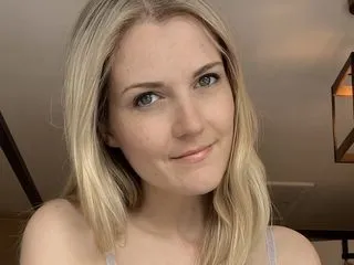 sex webcam model LauraJune