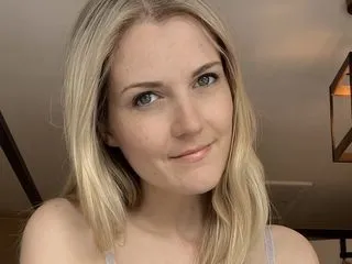 adult live sex model LauraJune
