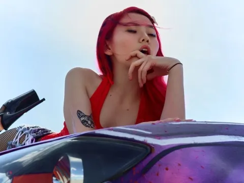 Tener un chat en directo con la modelo cámara web LeilaGibbard