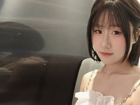 Tener un chat en directo con la modelo cámara web LilyBrooklyn