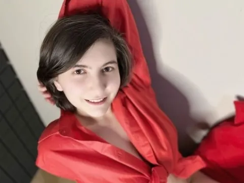 Tener un chat en directo con la modelo cámara web LilyMarlin