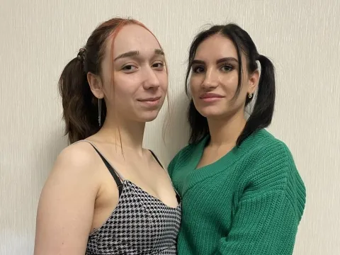 couple live sex model LizbethAndOra