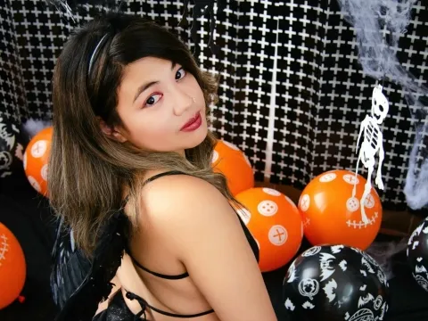 adult webcam model LizzaAllen