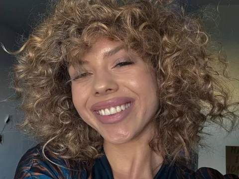 sex chat model LolaJones