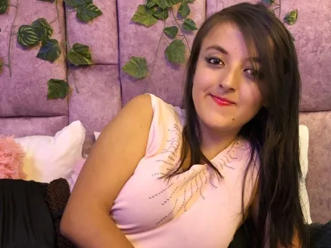 cam show model LucyBelleh