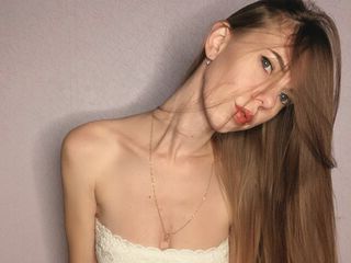 video chat and pics model LuizaVulf