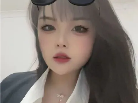 hot live sex model LunaEmily