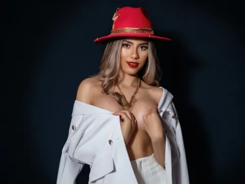 chatroom sex model MaddiMartinelli
