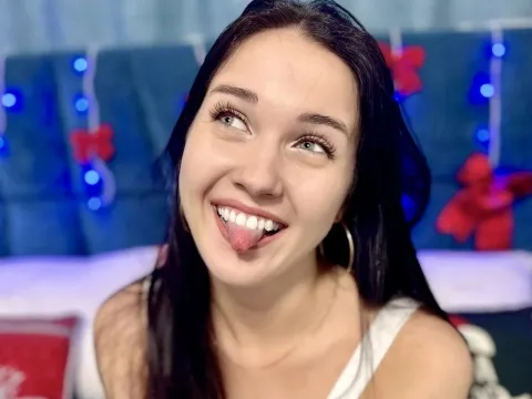 live now model MadisonAllenn