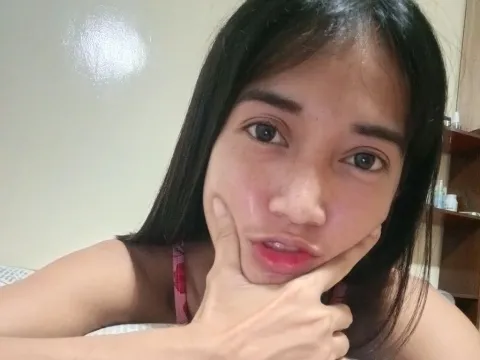 adult webcam model MariahAjmah