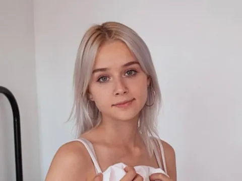 adult cam model MarusyaMain