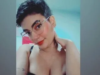 naked webcams model MeganDoxi