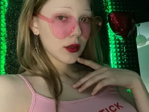 Tener un chat en directo con la modelo cámara web MiaBoyko