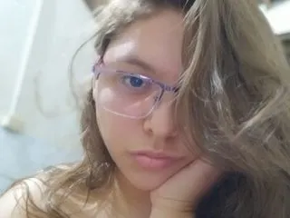 sex chat and video model MiaLenur