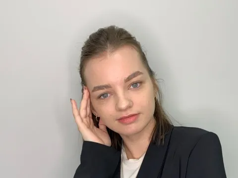 cock-sucking porn model MoireBalsam