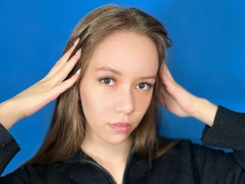 adult webcam model MonaHessey
