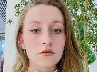 live sex web cam model MonicaBigger