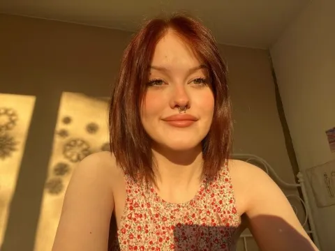 webcam stream model MonicaYohonsen