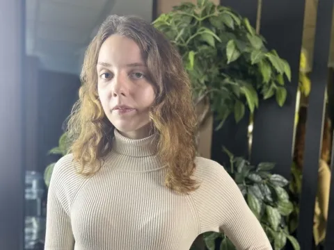 live sex online model MyraNeals