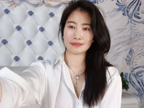 Tener un chat en directo con la modelo cámara web Primerosa