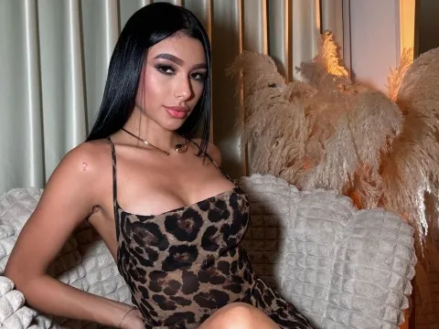 amateur gangbang model RafaellaRose